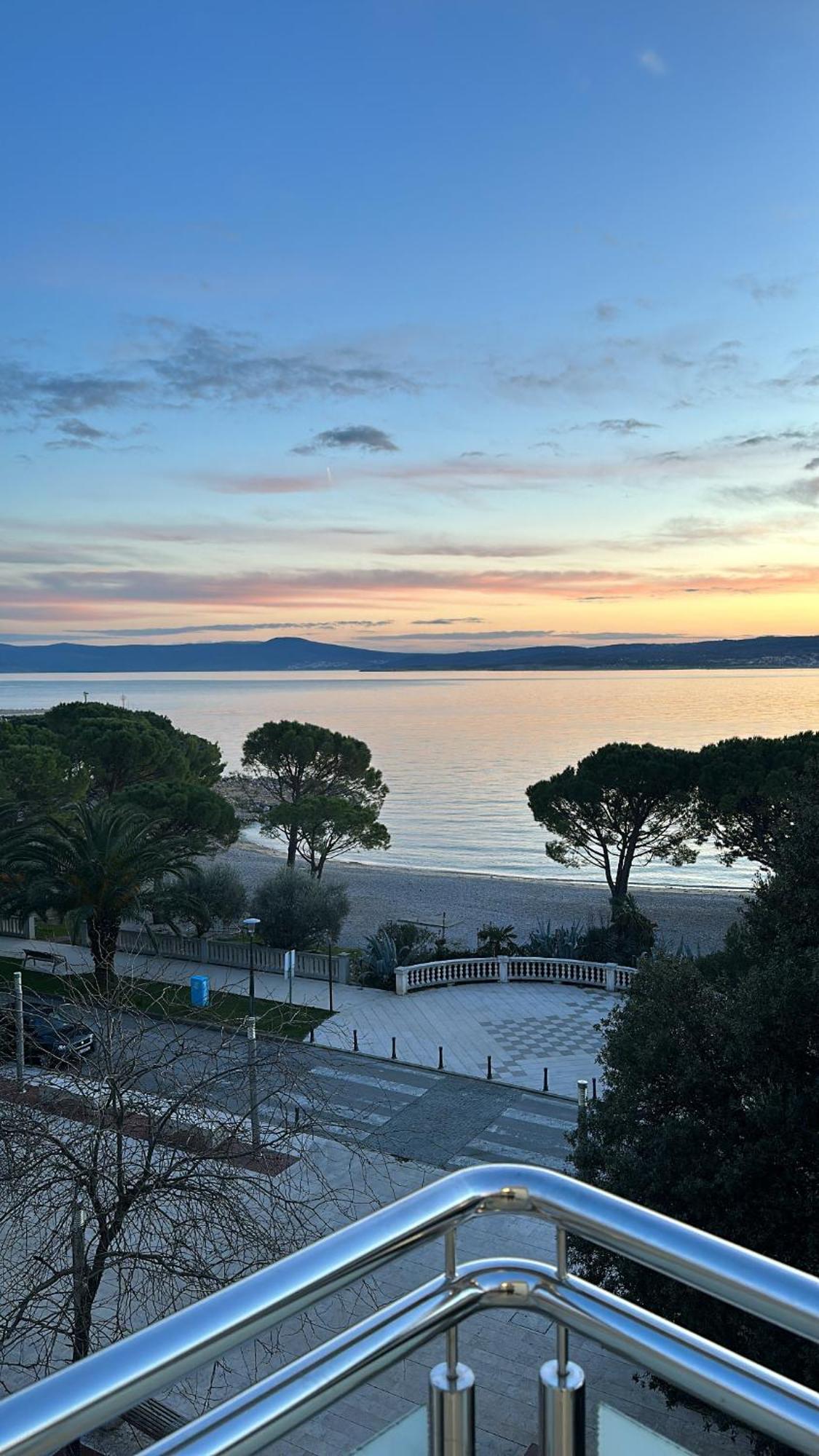 Apartmani Simi - The Wave Crikvenica Ngoại thất bức ảnh