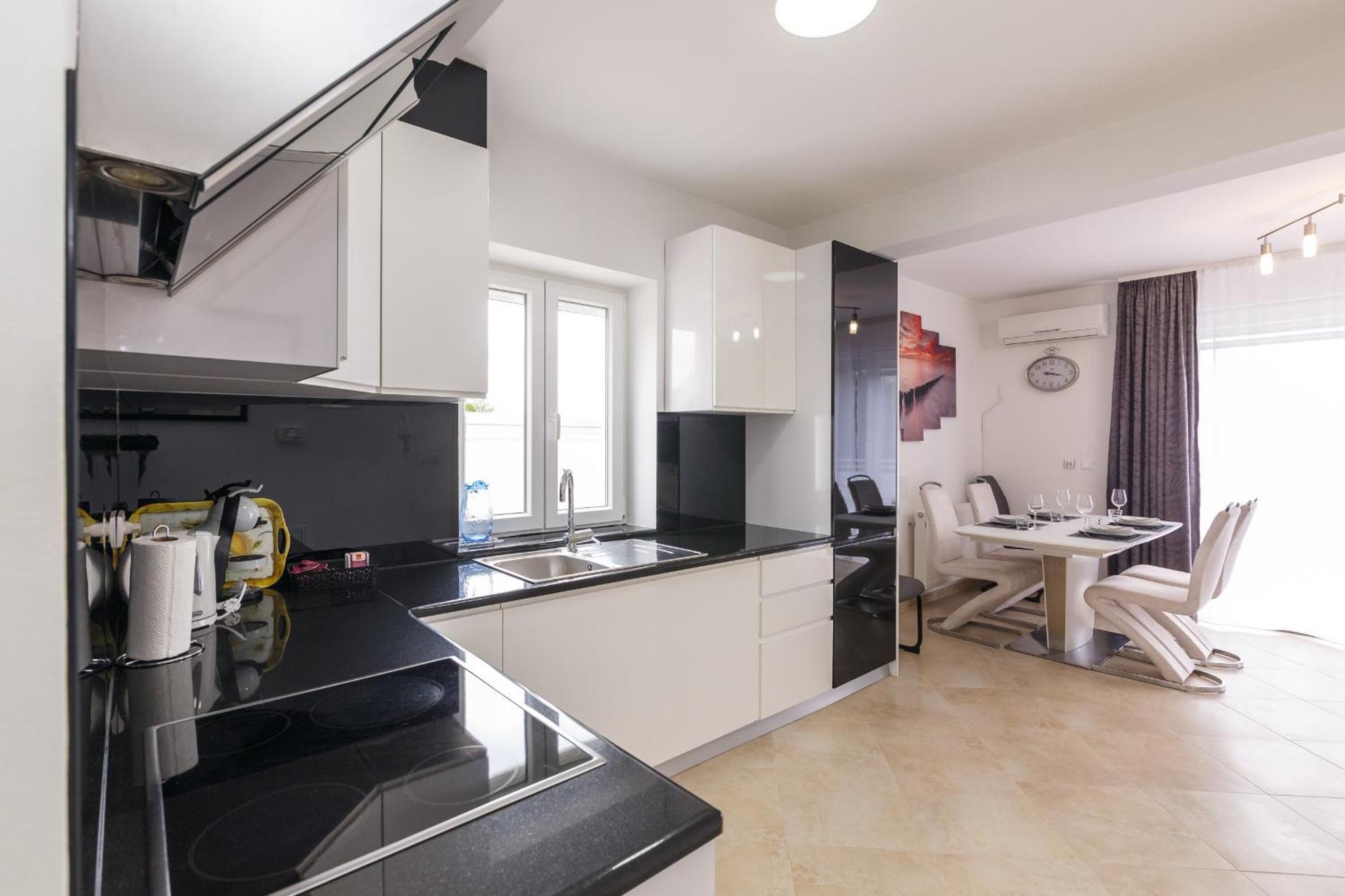 Apartmani Simi - The Wave Crikvenica Ngoại thất bức ảnh