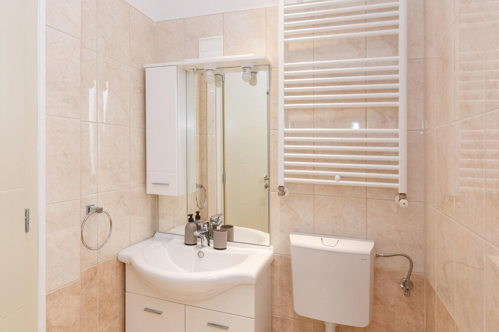 Apartmani Simi - The Wave Crikvenica Ngoại thất bức ảnh
